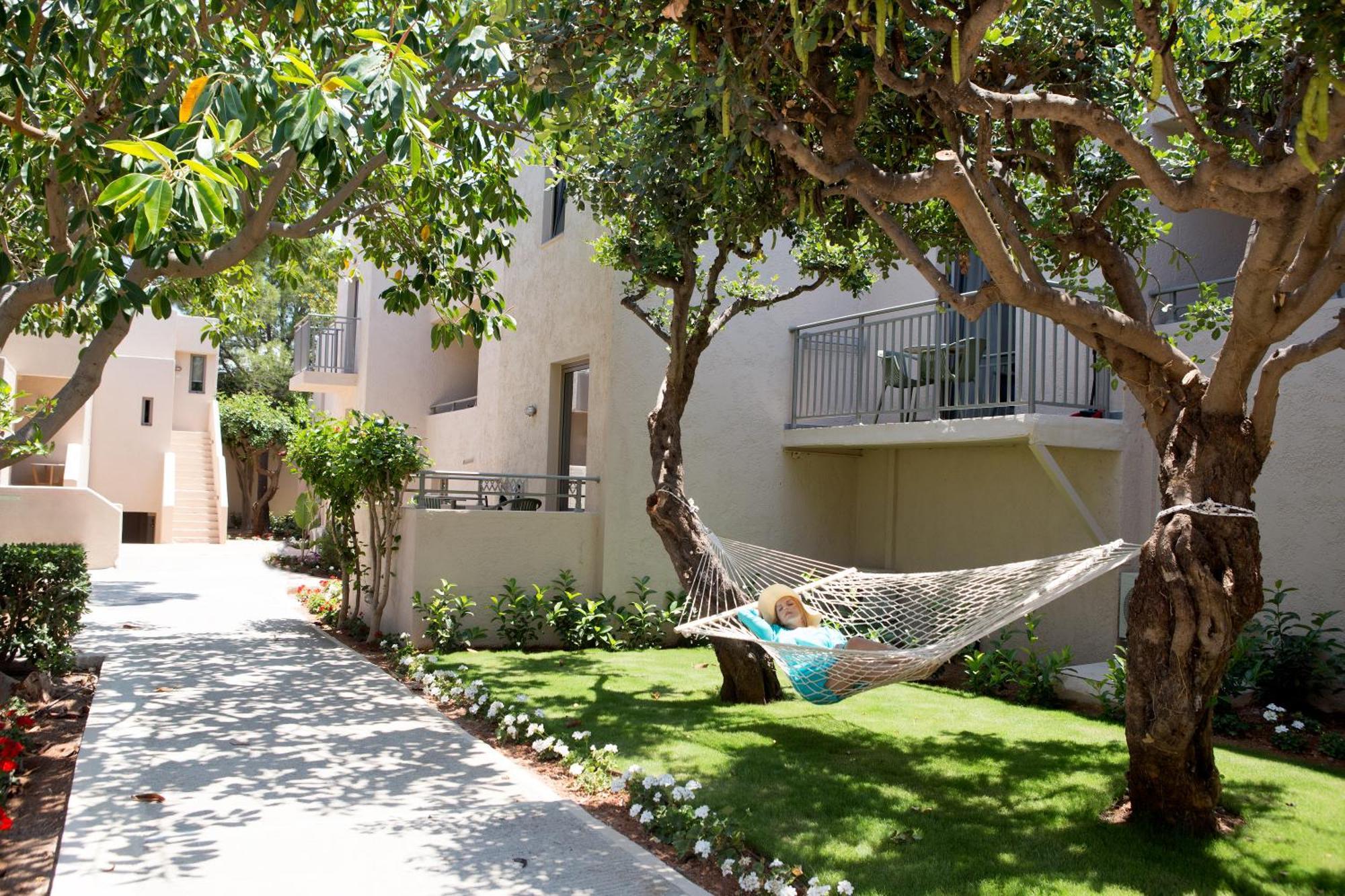 Sundance & Aparthotel Hersonissos (Crete)