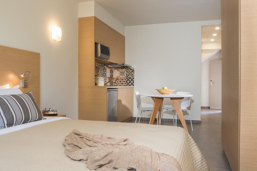 Aparthotel Sundance & 3*